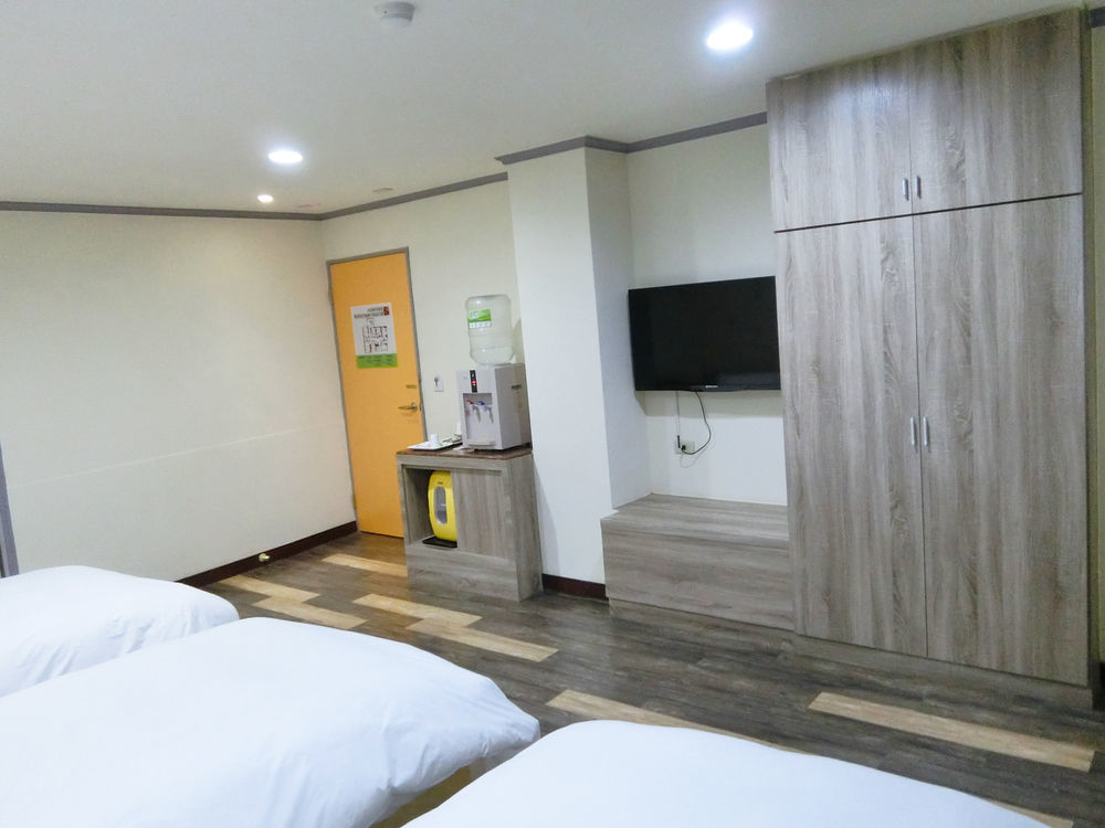 A22 Wei Lu Hotel Чжунли Экстерьер фото